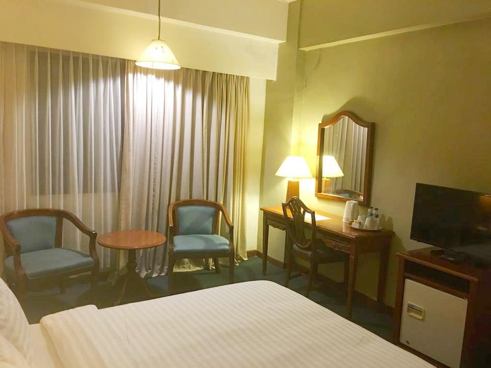 Paragon Wahid Hasyim Jakarta Exterior foto