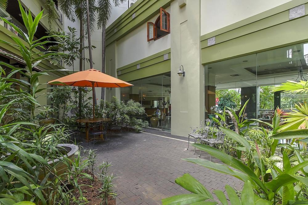 Paragon Wahid Hasyim Jakarta Exterior foto